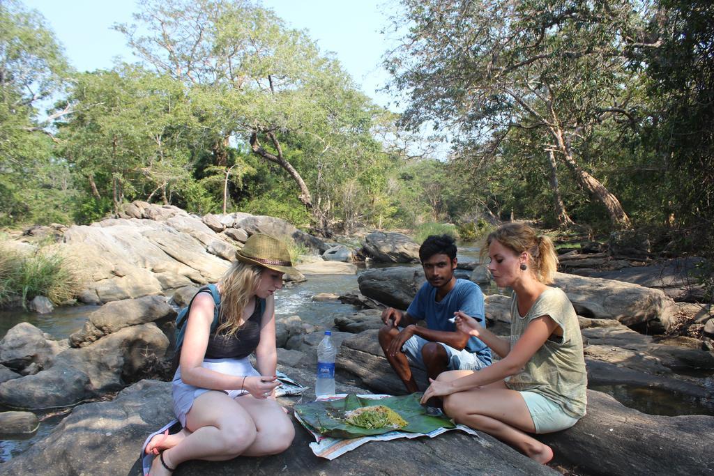 Kataragama Homestay Экстерьер фото