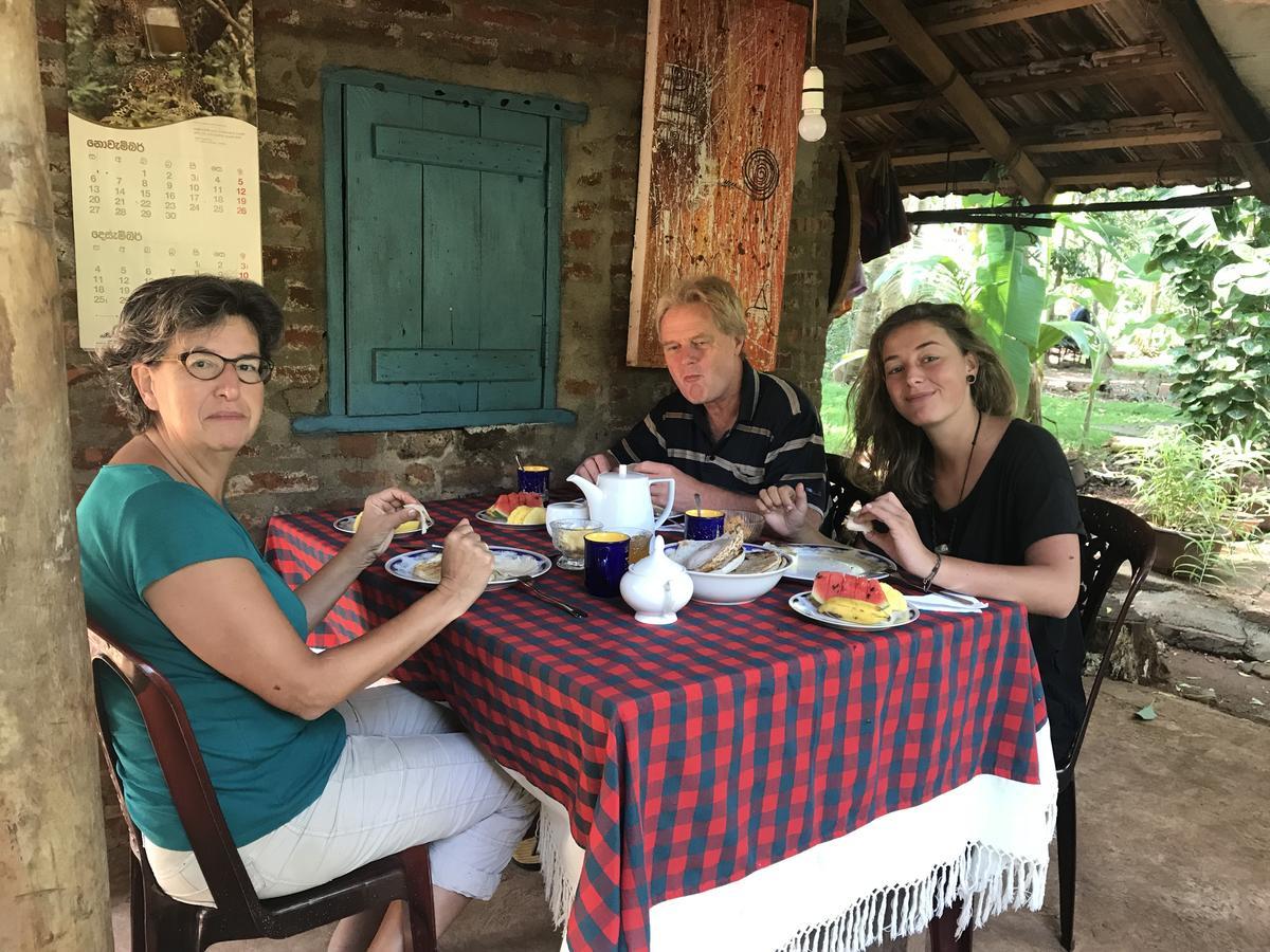 Kataragama Homestay Экстерьер фото